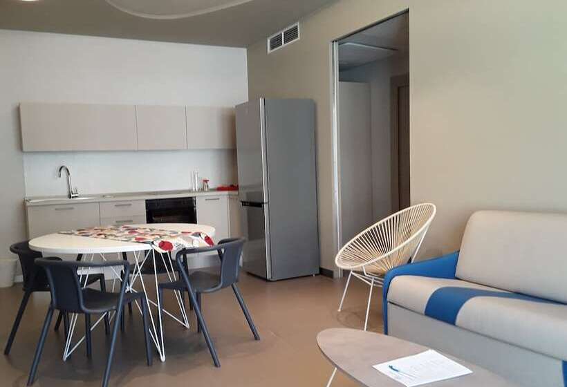 دیلکس آپارتمان 1- خوابه با چشم انداز استخر, Ciclope Resort