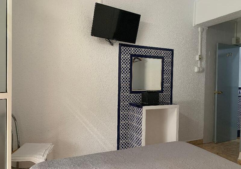 اتاق استاندارد سه نفره, Hostal Alcobia