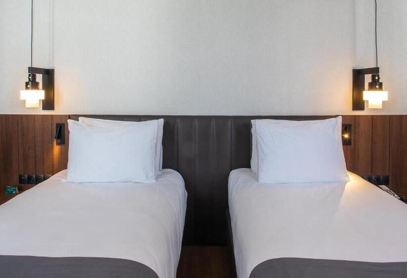 اتاق استاندارد, Holiday Inn Telavi, An Ihg