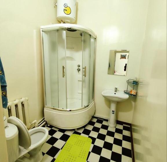 חדר סופריור לארבעה, World Guest House