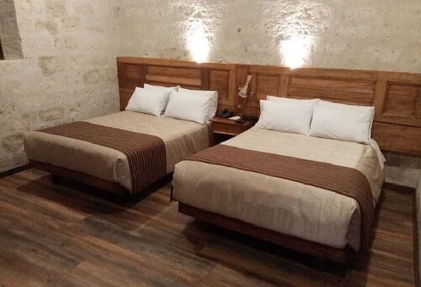 جناح جونيور, Acolpacha Tambo Boutique