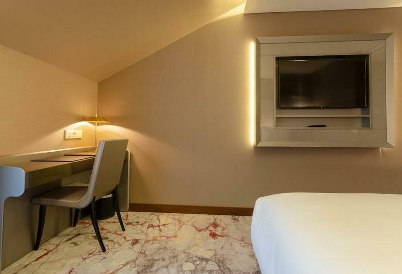 Quarto Executivo, Turim Boulevard