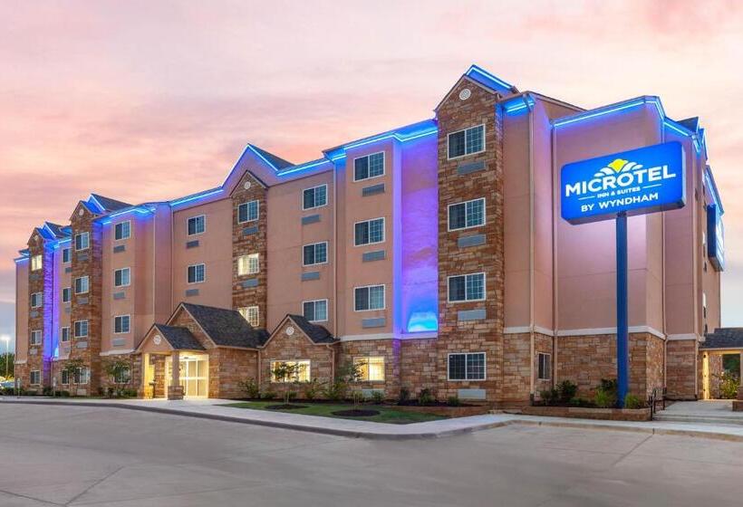Номер Стандарт, Microtel Inn & Suites By Wyndham College Station