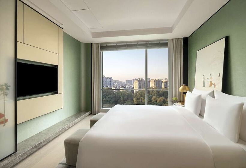 Номер Deluxe, Kempinski Hotel Hangzhou