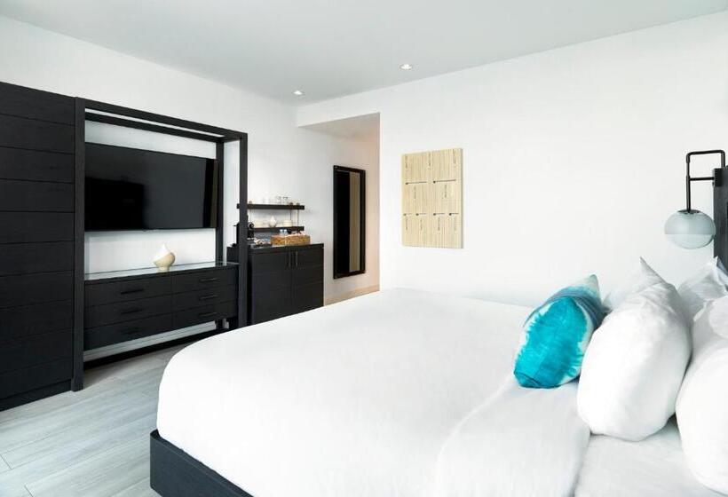 Люкс Deluxe Кровать Кинг, Wave Resort