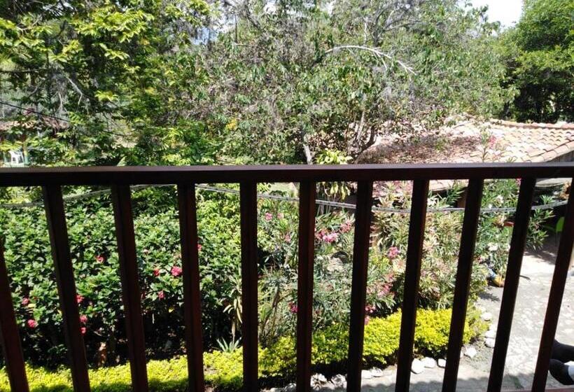 غرفة كومفورت ثلاثية, Hosteria Campestre San Fermin