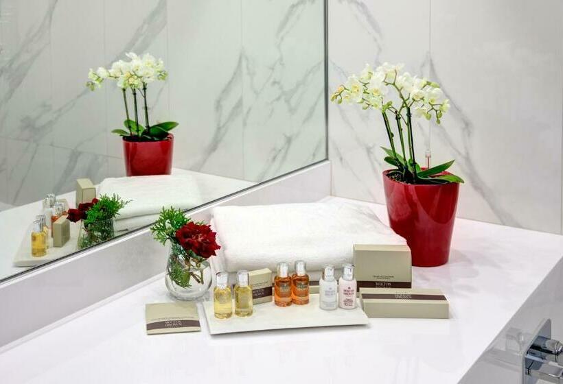 Номер Deluxe, Merit Grand Mosta Spa Hotel & Casino