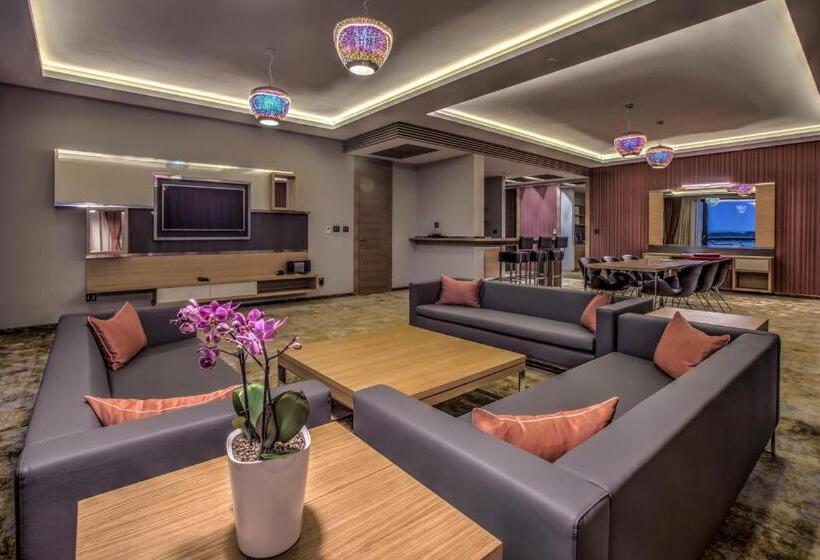 Люкс Deluxe Кровать Кинг, Merit Grand Mosta Spa Hotel & Casino
