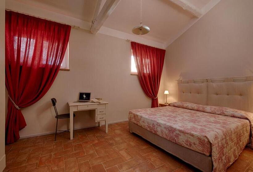 آپارتمان 1 خوابه همکف, Agriturismo Poderedodici