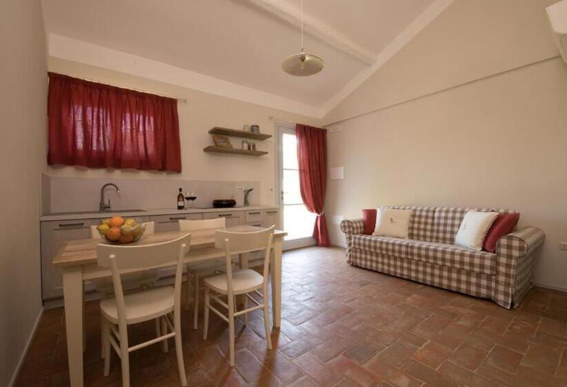 آپارتمان 1 خوابه همکف, Agriturismo Poderedodici