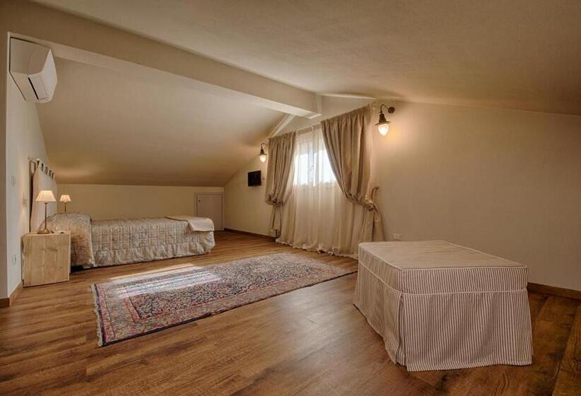 استودیوی سوپریور, Agriturismo Poderedodici