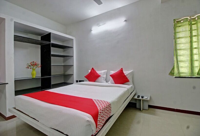 Номер Deluxe, Oyo 28223 Sri Sharu Enclave