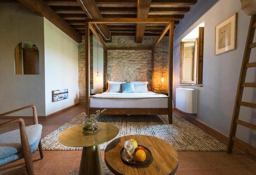 Quarto Estandar Vista Jardim, Borgo Castello Panicaglia