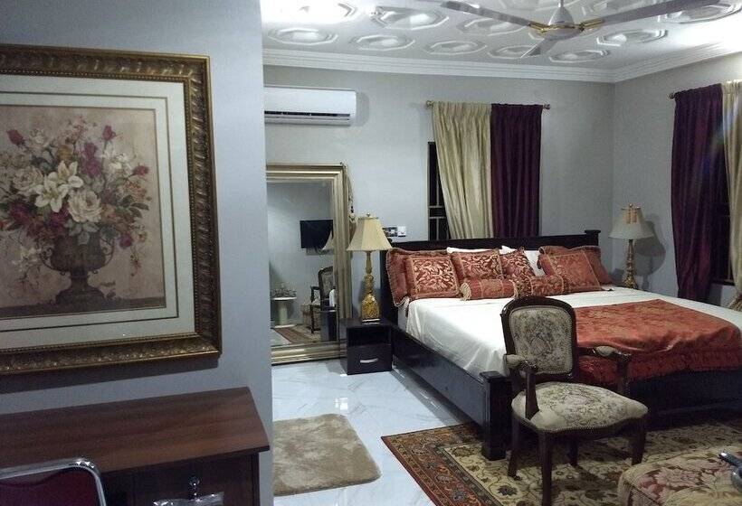 סוויטה אקזקיוטיב, The Winford Boutique Hotel Achimota