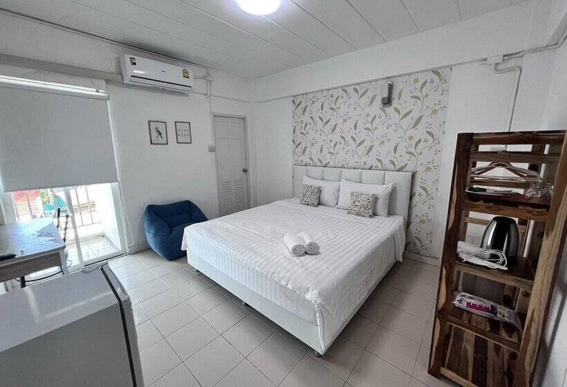 اتاق استاندارد با تخت بزرگ, Malizon Hotel And Residences