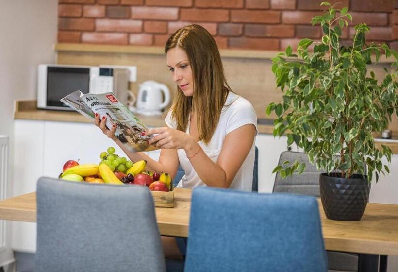 Апартаменты 1 Спальня с Террасой, Berill Suites