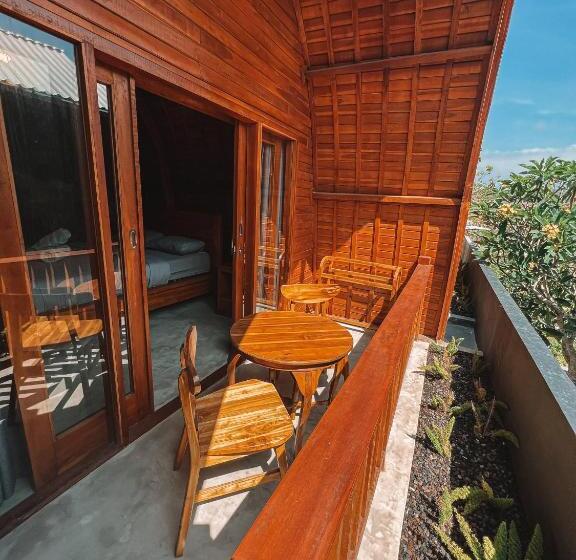 带大床的高级房间, Bagus Ink Surf Camp