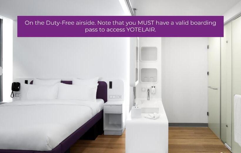 اتاق لوکس با تخت بزرگ, Yotel Istanbul Airport Landside, City Entrance