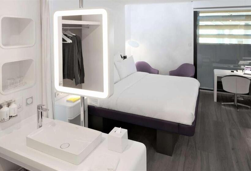 اتاق لوکس با تخت بزرگ, Yotel Istanbul Airport Landside, City Entrance