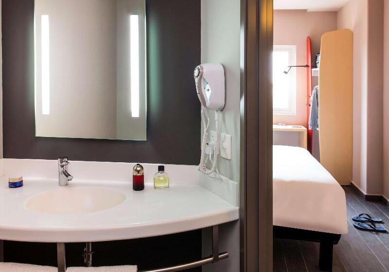 Quarto Estandar, Ibis Tijuana