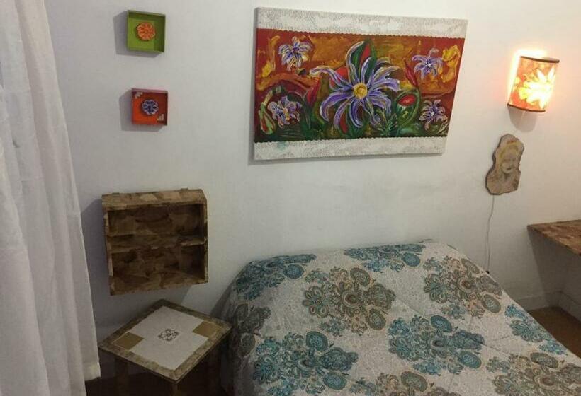 اتاق اکونومی, Gira Arte Hostel
