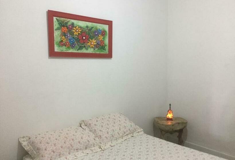 سوییت, Gira Arte Hostel