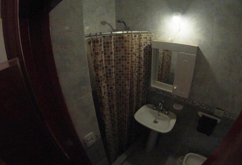 اتاق استاندارد چهار تخته, Hostelmo