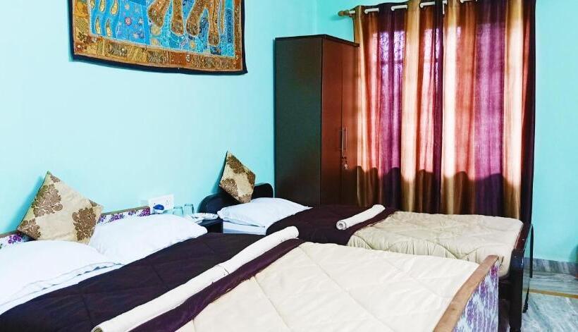 اتاق لوکس سه تخته, Bella Villa Luxury Stay