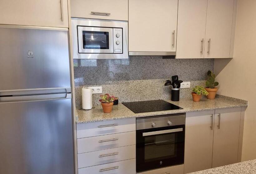 Апартаменты 1 Спальня Нижний Этаж, Apartamentos Ria De Aldan