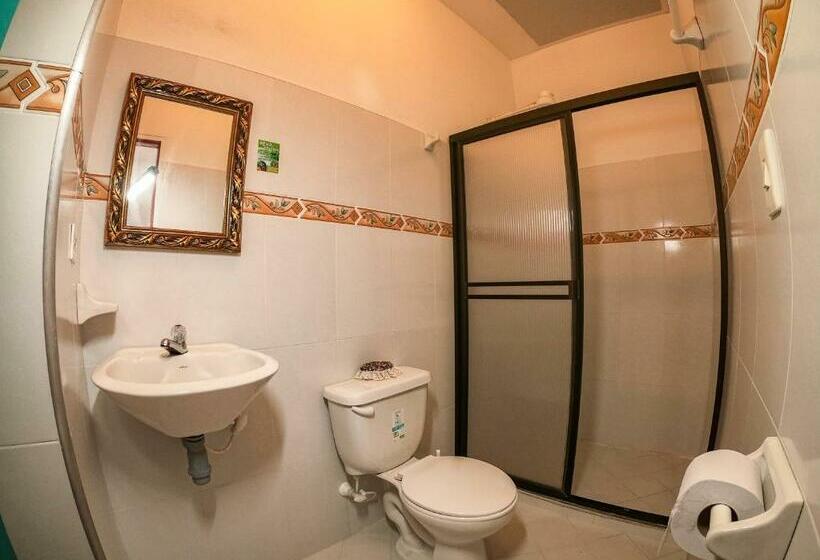 اتاق استاندارد چهار تخته, Jardin Antioquia