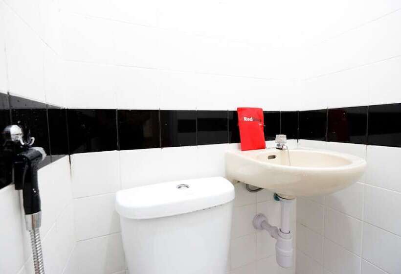 Номер Стандарт, Reddoorz Near Akademi Kepolisian Semarang