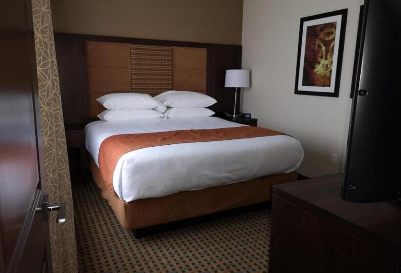 Люкс Кровать Кинг, Best Western Plus Hinton Inn & Suites