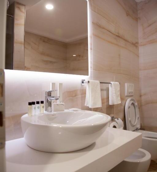 수피리어 룸 도시 전망, Royal G Hotel And Spa