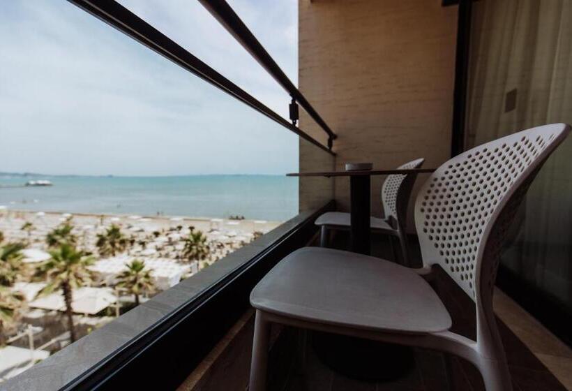 스탠다드 룸 측면 바다 전망, Royal G Hotel And Spa