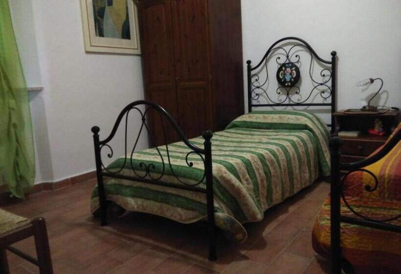 ３ベッドルームハウス, Agriturismo Uliveto Gretacci