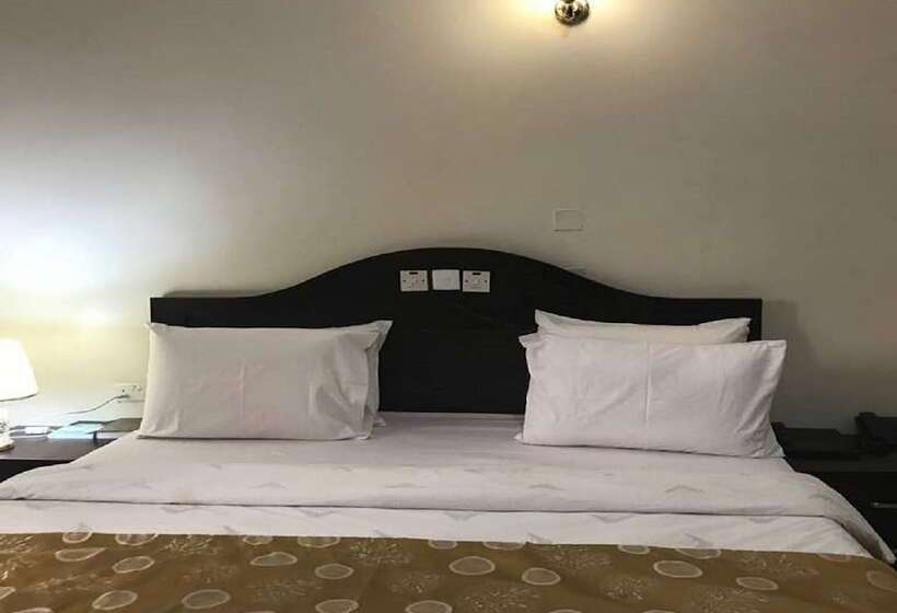اتاق لوکس, Jim Eddy Suites