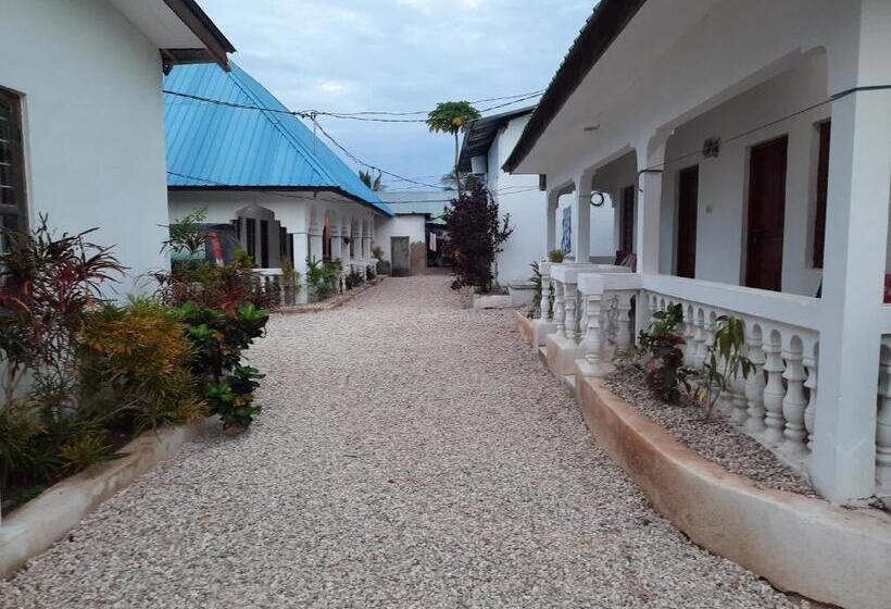 标准三人间, Amesbungalows