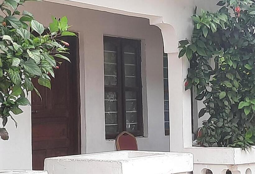 标准间, Amesbungalows