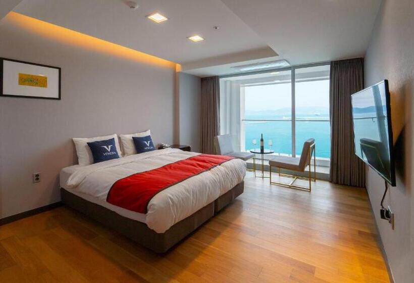 سوییت خانوادگی, Venezia Hotel And Resort