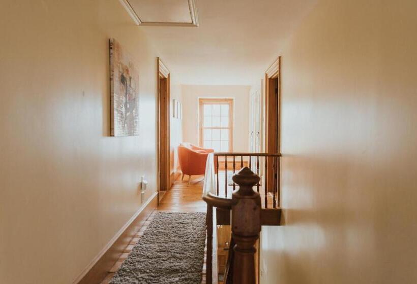 Дом 4 Спальни, The Kitch Inn   Boutique Inn And Wine Bar