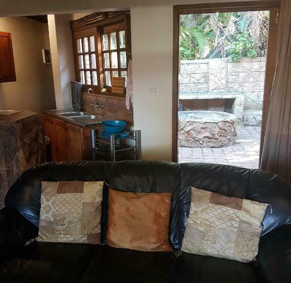 Дом 2 Спальни, Oppi Rotse Guesthouse
