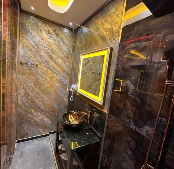 اتاق سوپریور با تخت بزرگ, Robevski Luxury Rooms