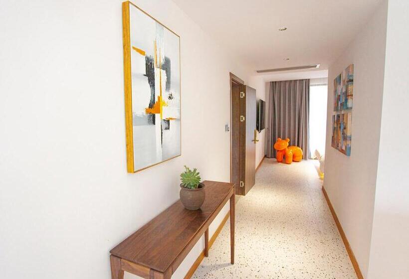 자쿠지 스위트, Mount View Cottage