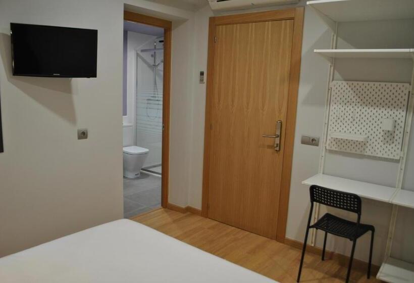 اتاق استاندارد, Hostal Universitat