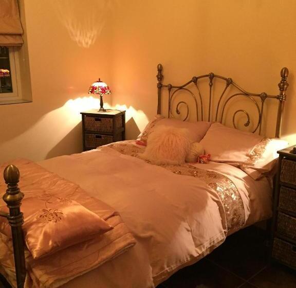 اتاق استاندارد با چشم‌انداز باغ, Retreat At The Knowe Auchincruive Estate