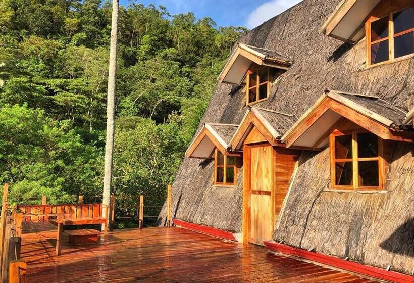 Номер Стандарт с Балконом, Camiguin Volcano Houses   A Frame House