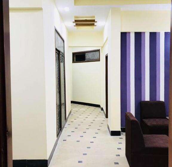 اتاق استاندارد با بالکن, Second Home