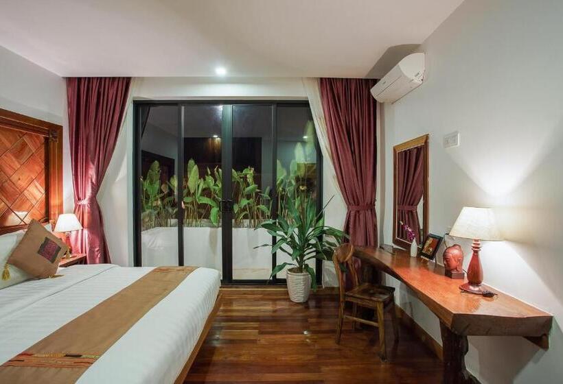 آپارتمان 2 خوابه, Boravin House