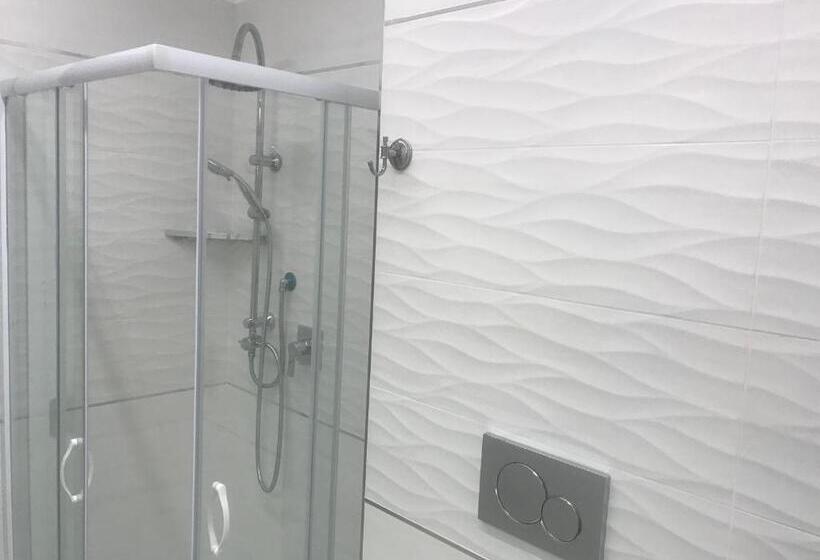 اتاق لوکس, B&b Ricci