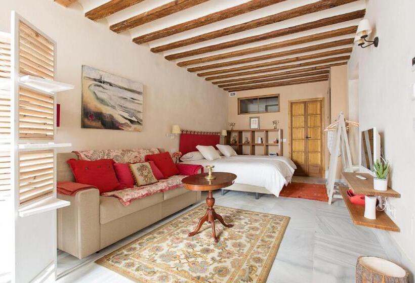 استودیوی استاندارد, Casa De Las Cuatro Torres